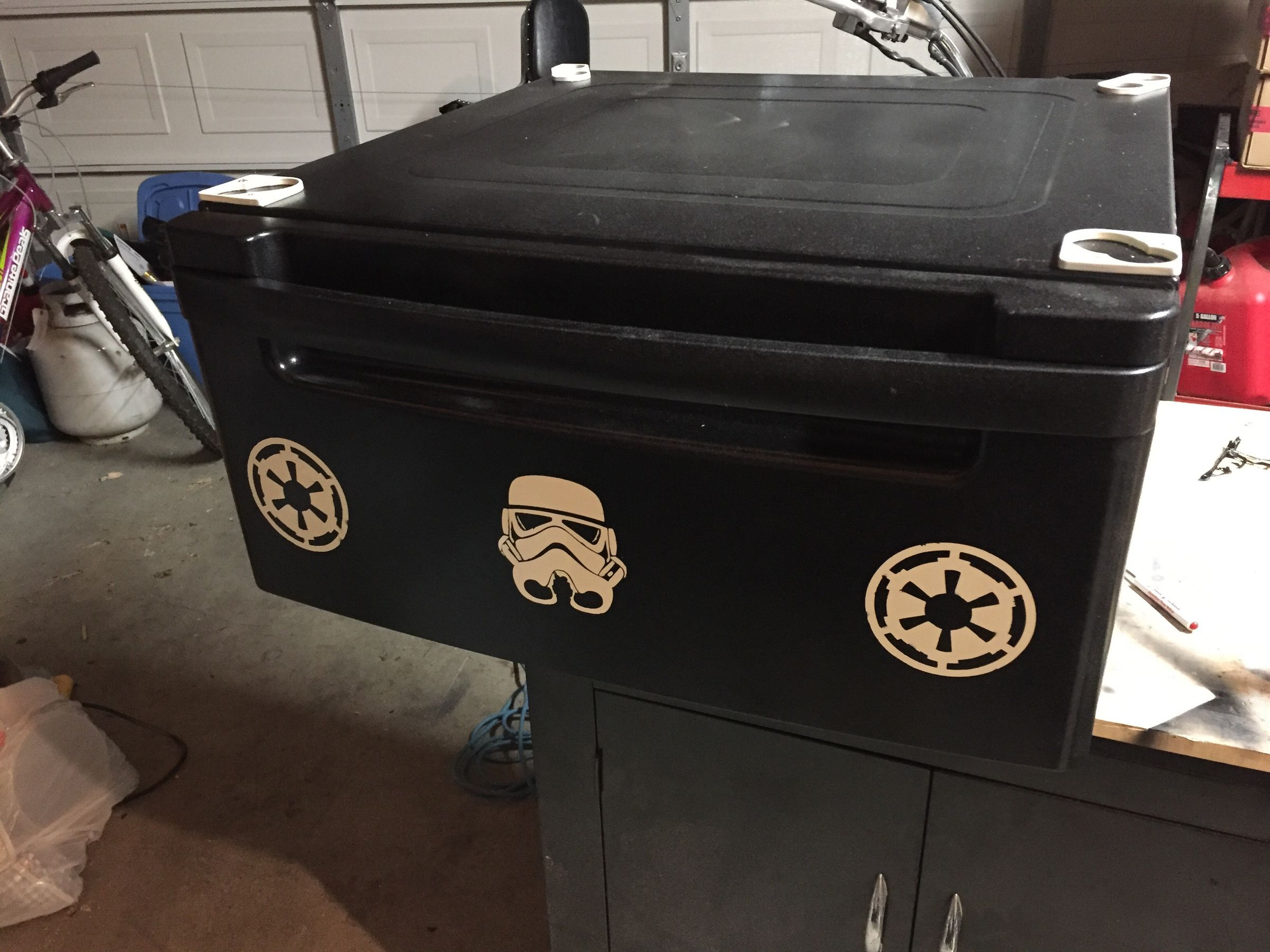 Up Cycling LG Storage Bins Into Star Wars Utility Bins