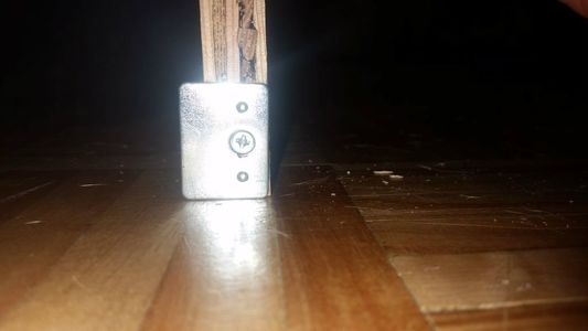 Leg Extra Locking System (Facultative)