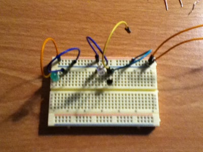 Use an NPN Transistor As a Switch! (No Soldering!)