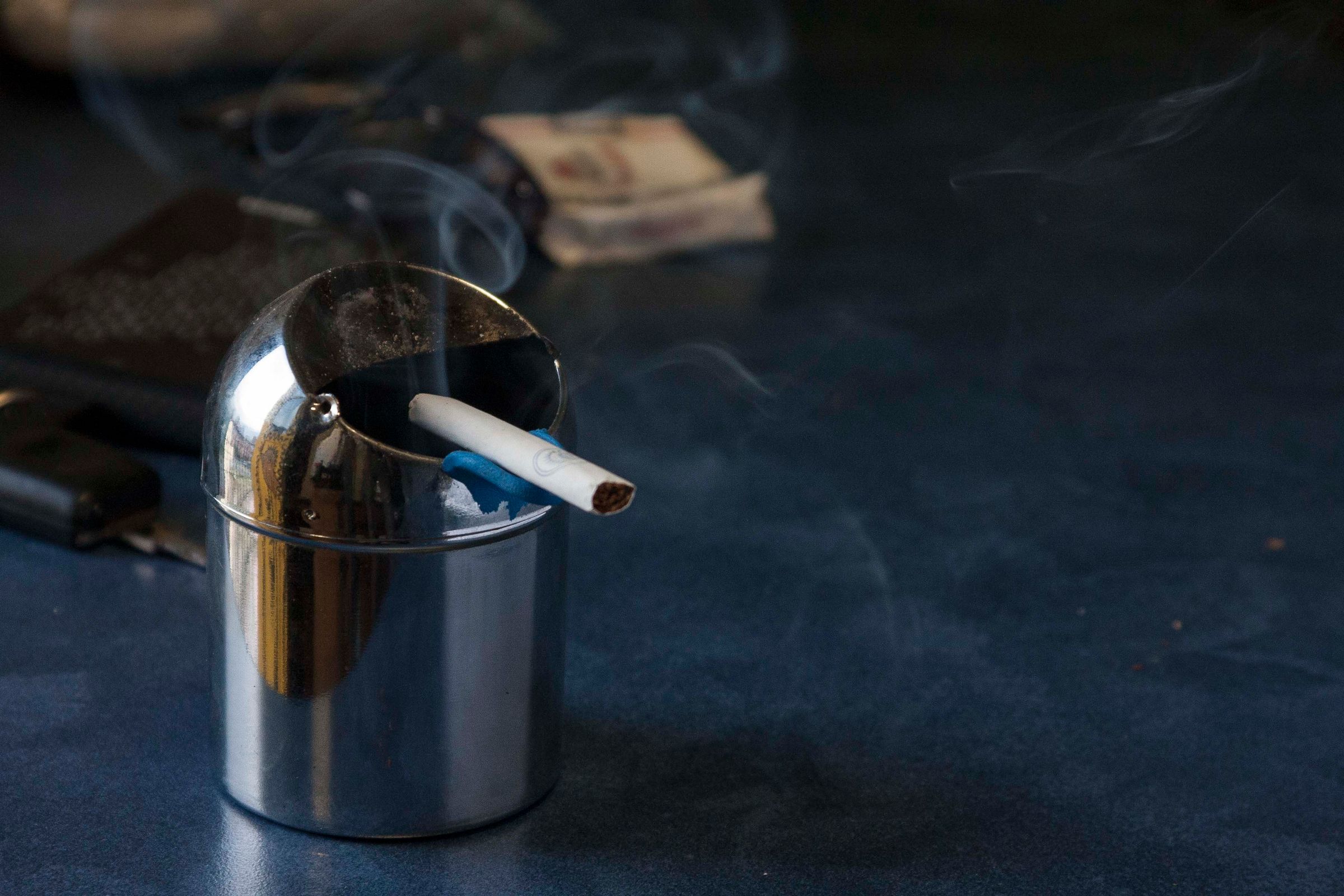 Sugru Build Night - Cenicero