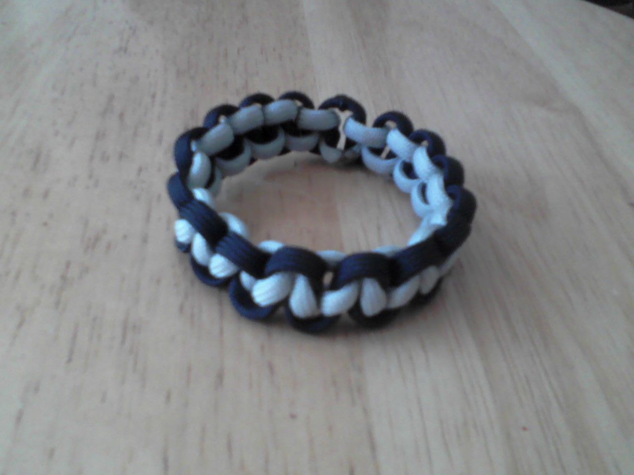 Stretchable Paracord Bracelet