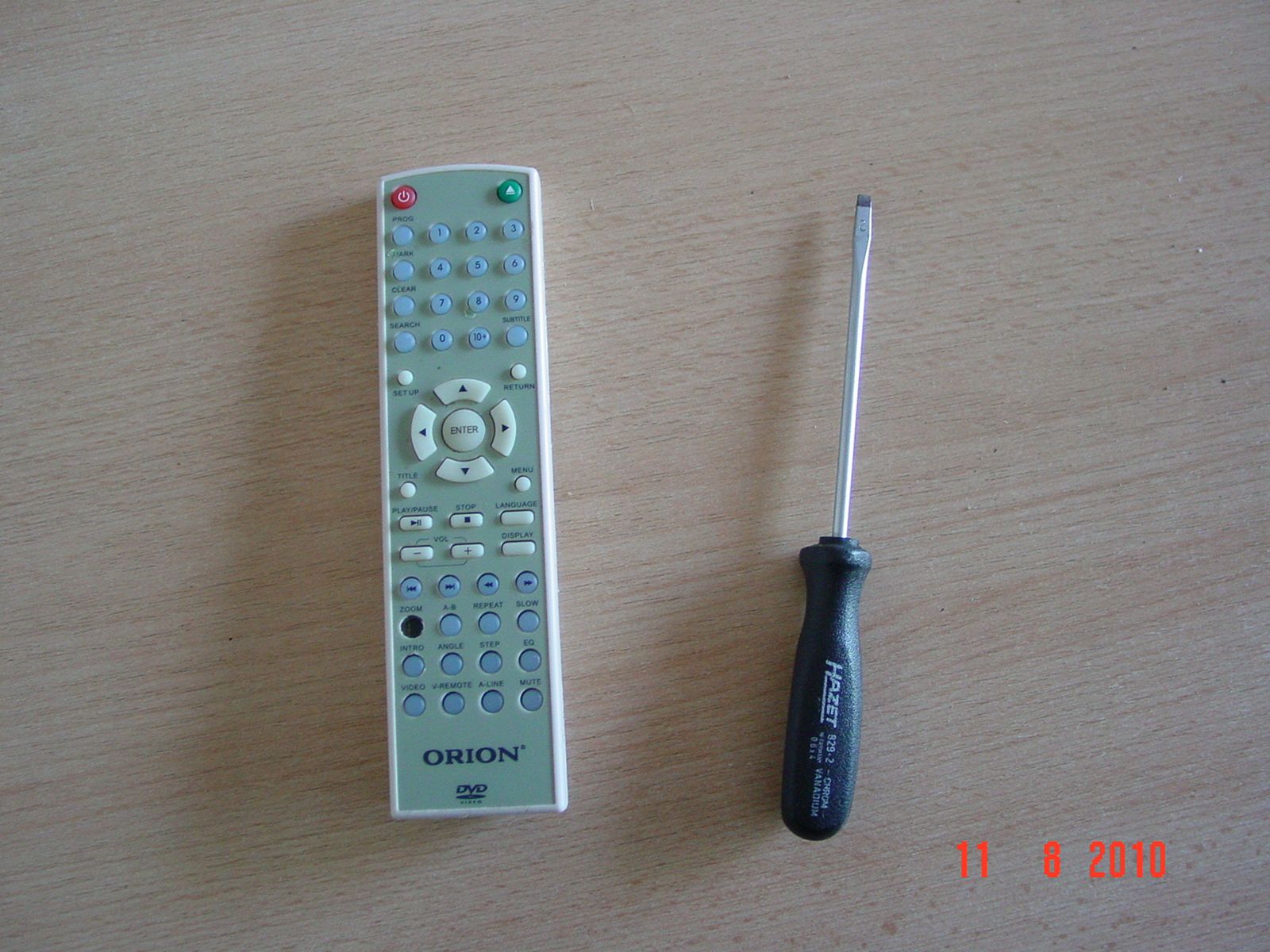 TV Remote Hack, Turn It Into a Mini Strobe Light 5 Steps Instructables