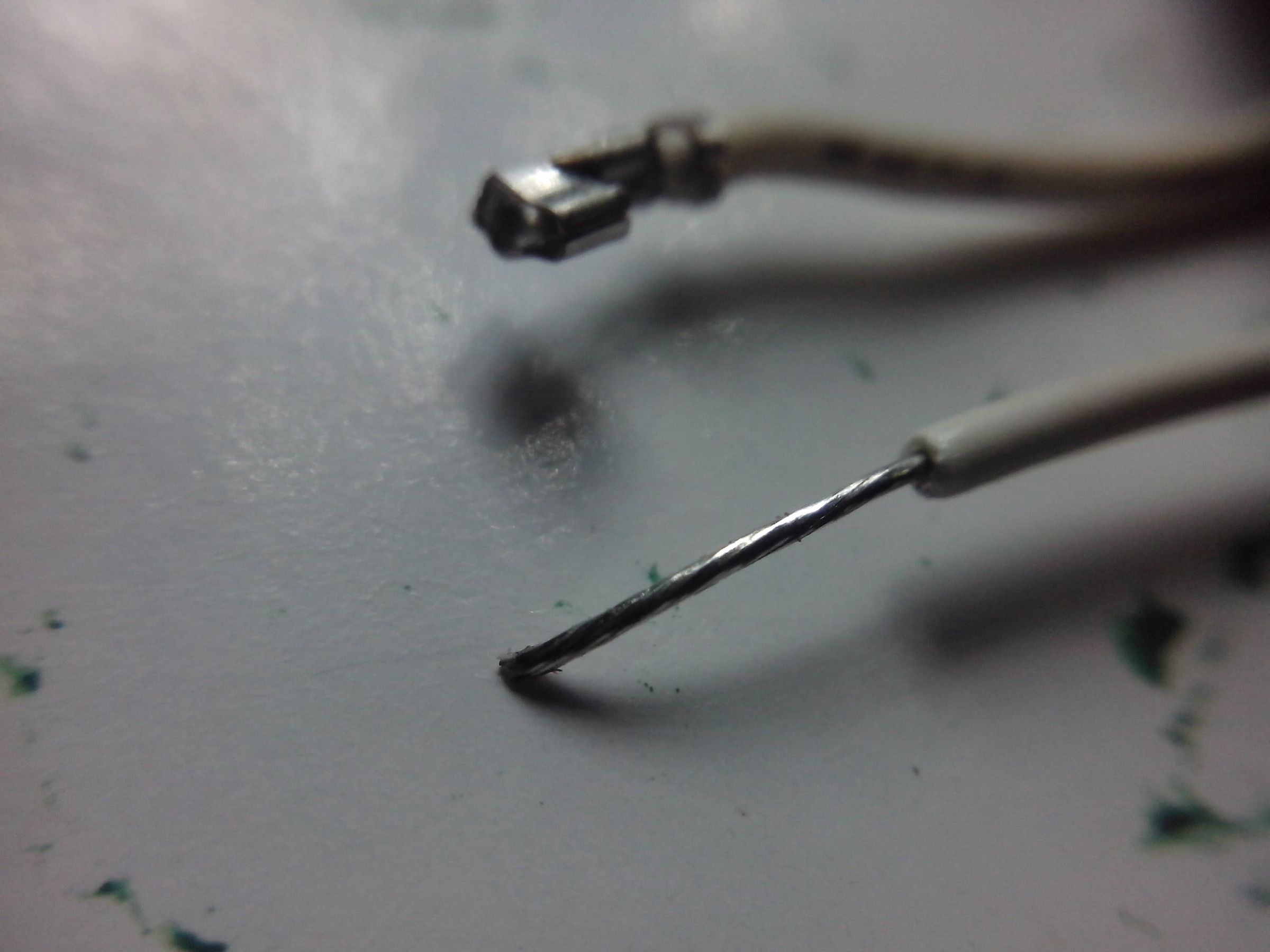 DIY Arduino and Breadboard Jumper Cables From Scrap Electronics 6