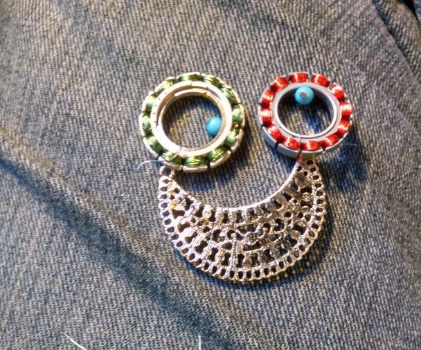 Steampunk in Wonderland, the Interactive Necklace