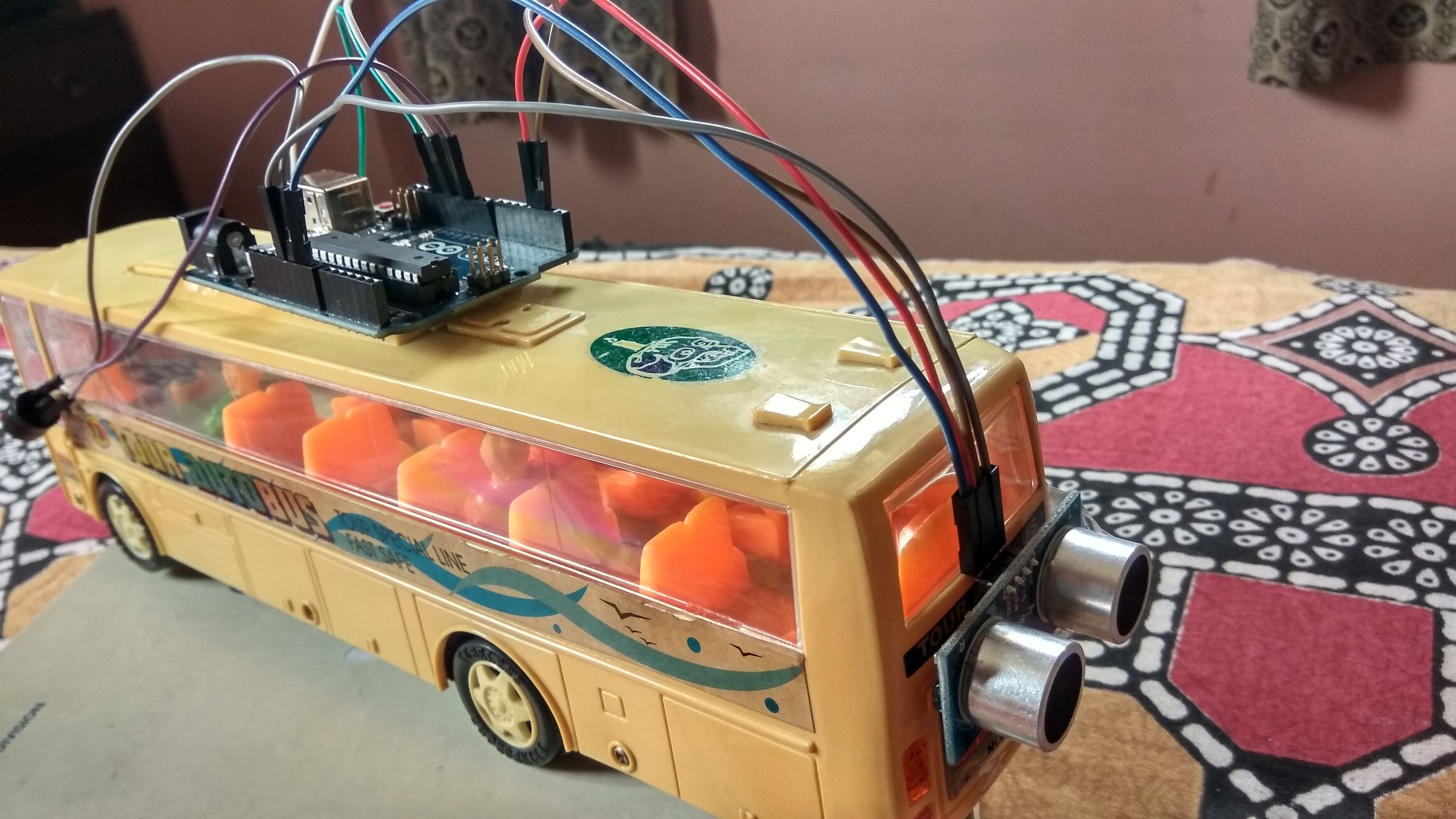 Car Parking Sensor Using Arduino and Ultrasonic Sensor 3 Steps