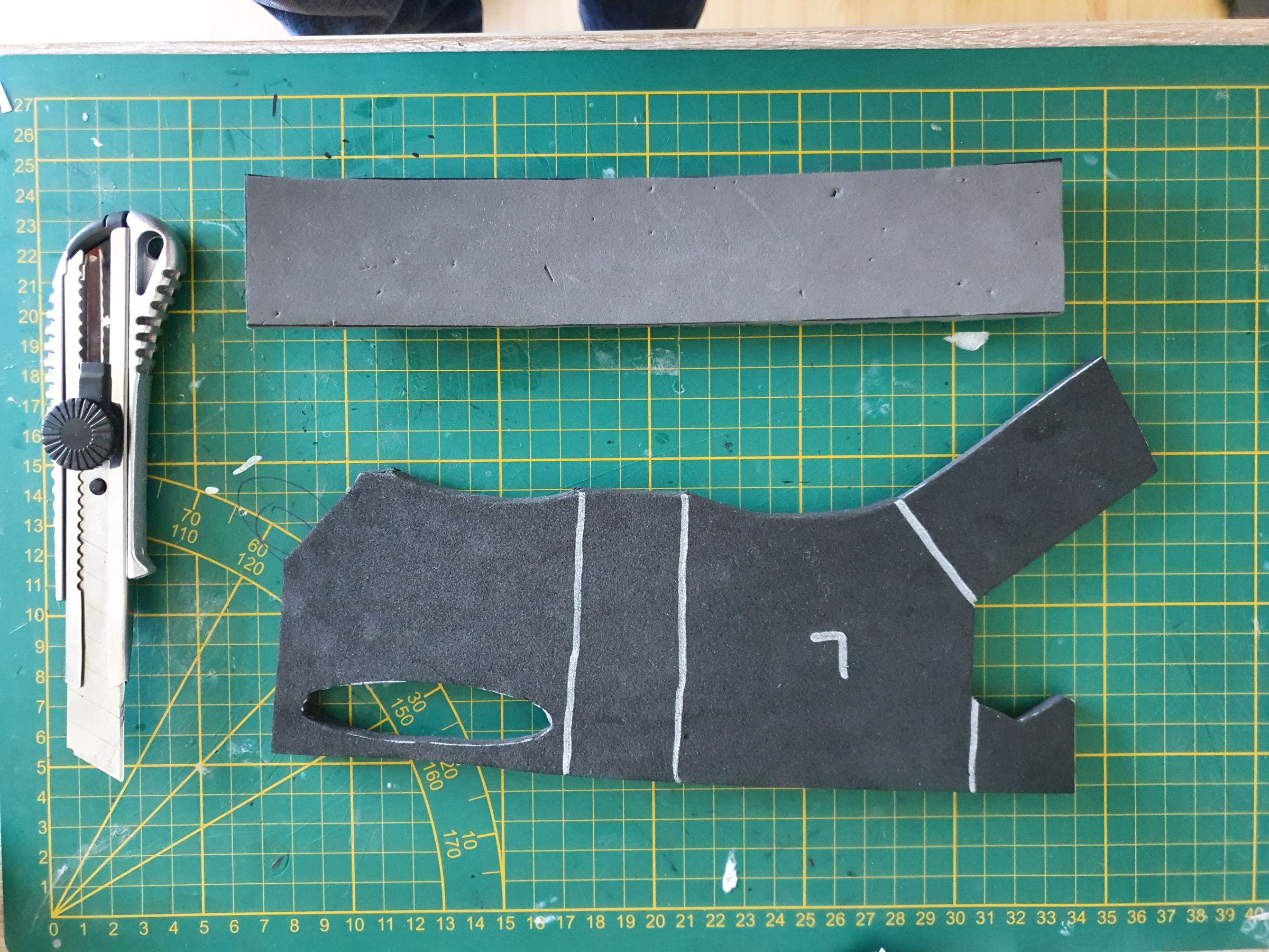 How to Make Mangaverse Spider-Man Gloves : 6 Steps (with Pictures ...