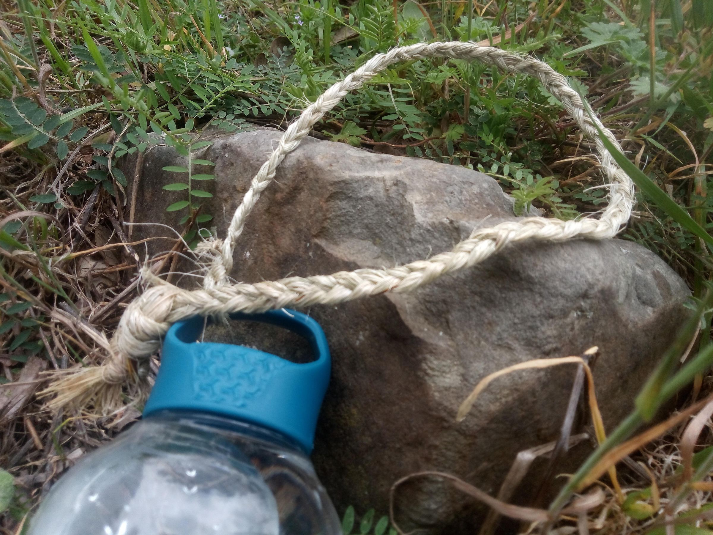 How to Make Rope / String With Natural Plant Fibers : 6 Steps (with ...