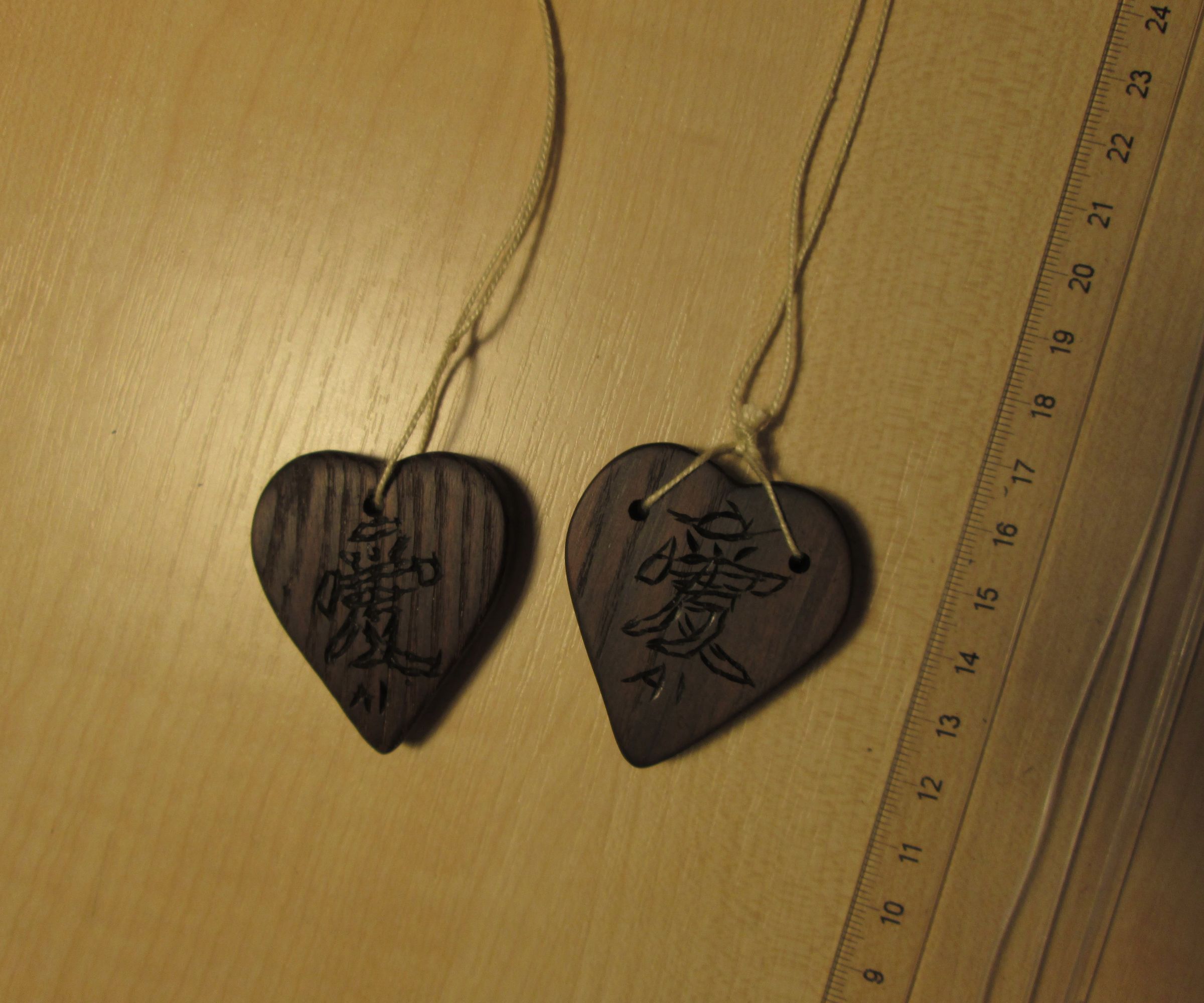 How to make wooden pendant.