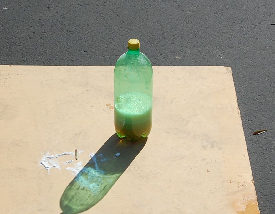 Baking Soda and Vinegar Bomb