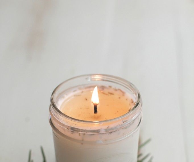 Why Soy Candles Are Better Corporate Gifts Than Normal Candles?