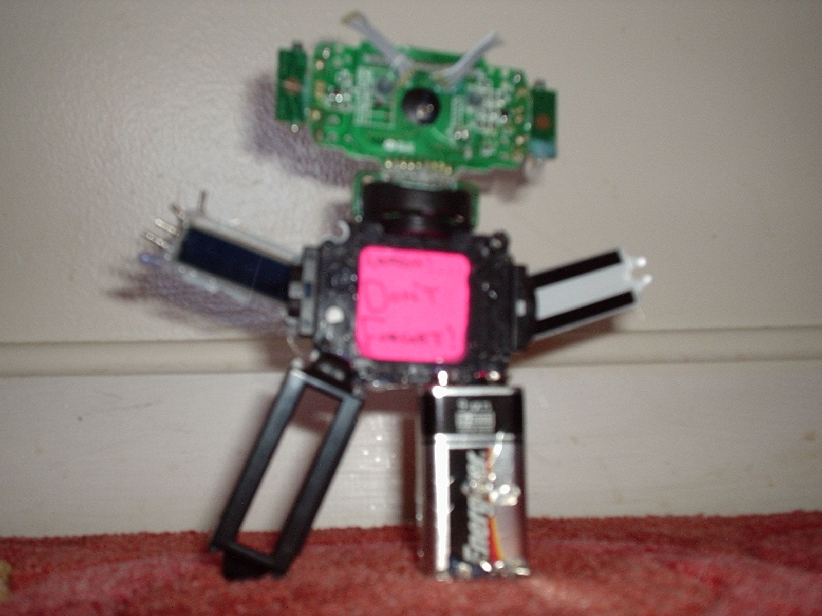 Curcuit Man/Woman, the Post-It Holder