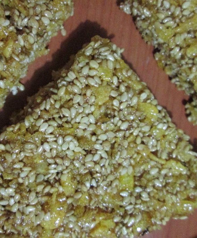 Sesame Seeds  and Corn Flakes Snaps. 