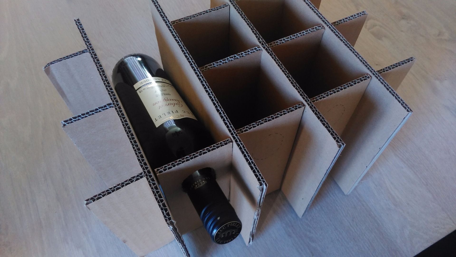 Cardboard Bottle Division to Wine Rack 5 Steps (with Pictures