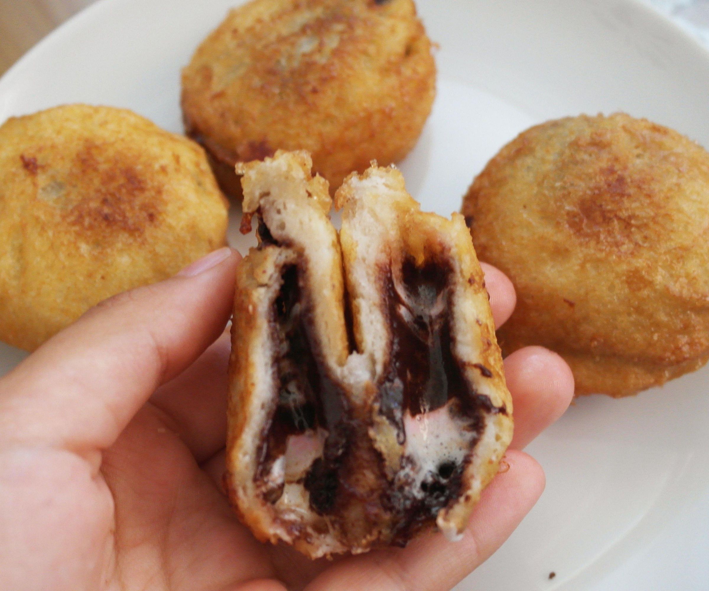 Marshmallow Nutella Fried Sandwich