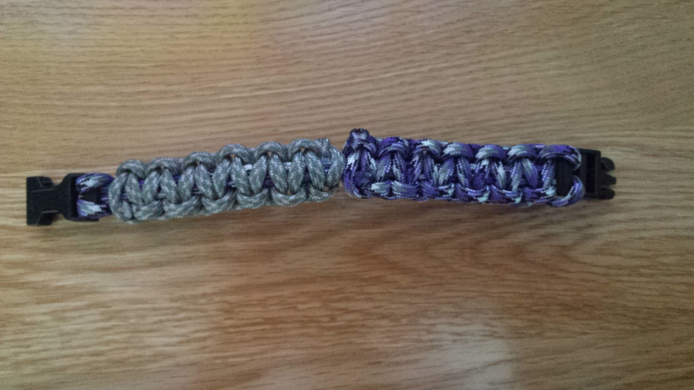 50 50 paracord bracelet
