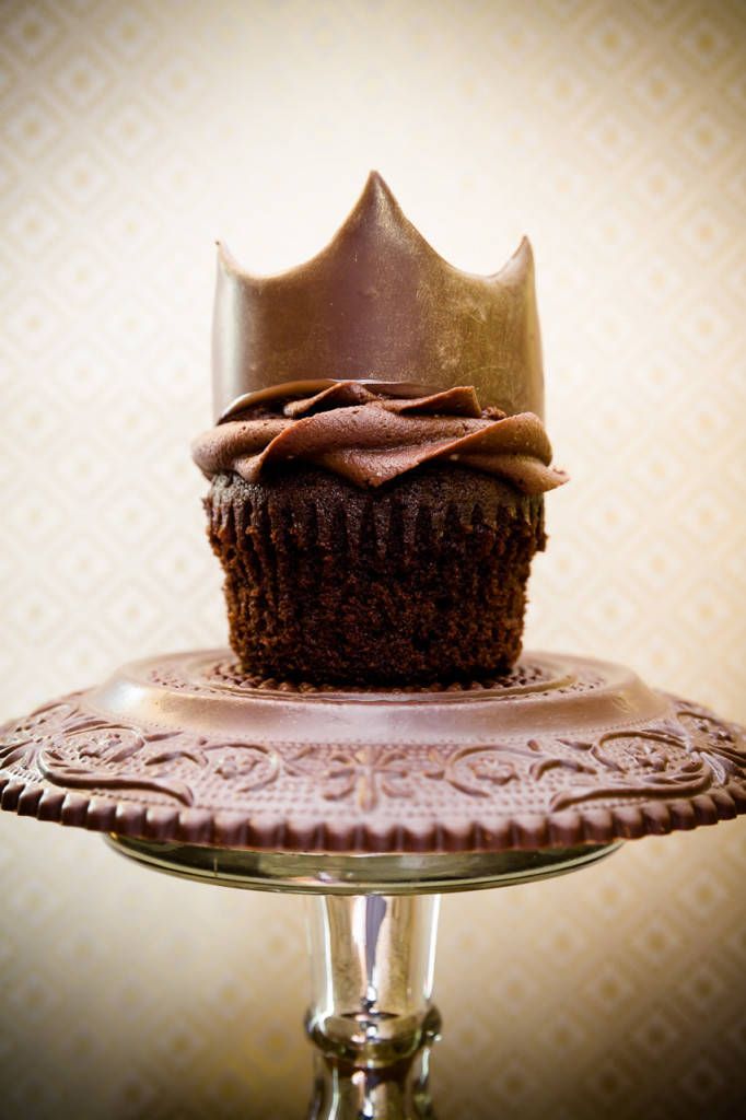 Chocolate Contest-- Chocolate  Cup Cake With Infinite Deoicious Chocolates 