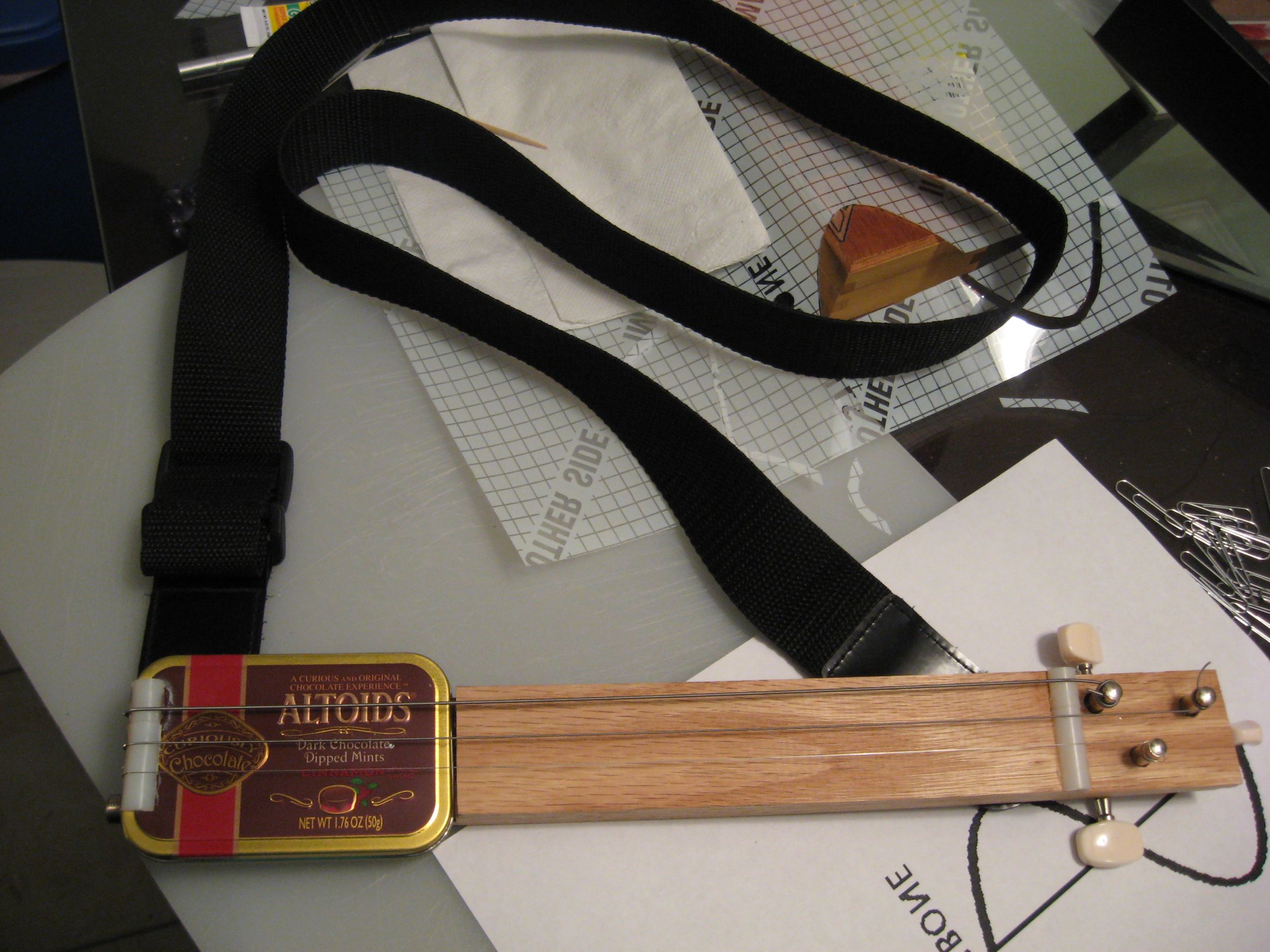 Another Altoids Guitar