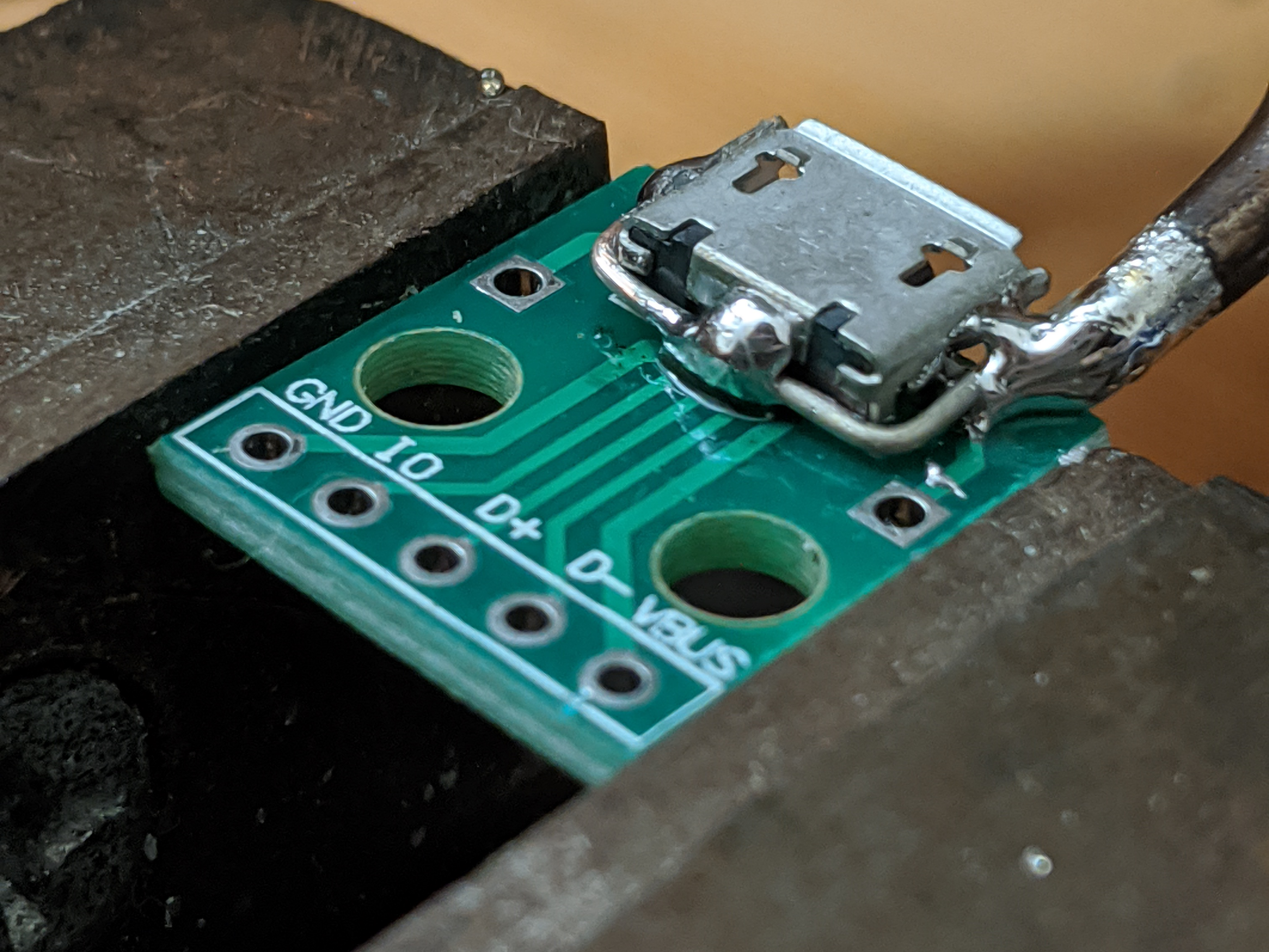 Replace MicroUSB Port With Only a Soldering Iron 9 Steps (with