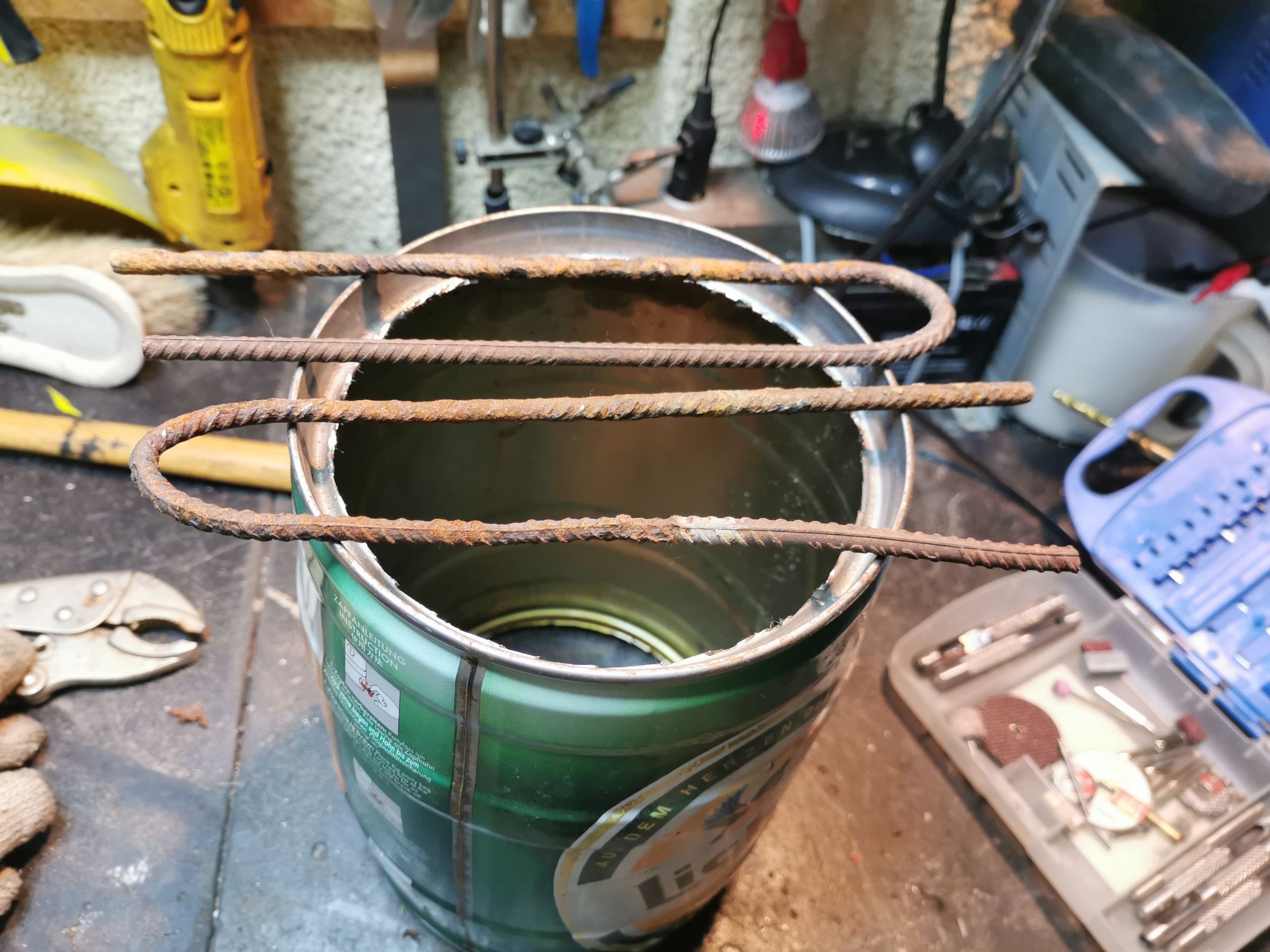 5L Beer Can Stove 2.0 From All Scrabs 8 Steps Instructables