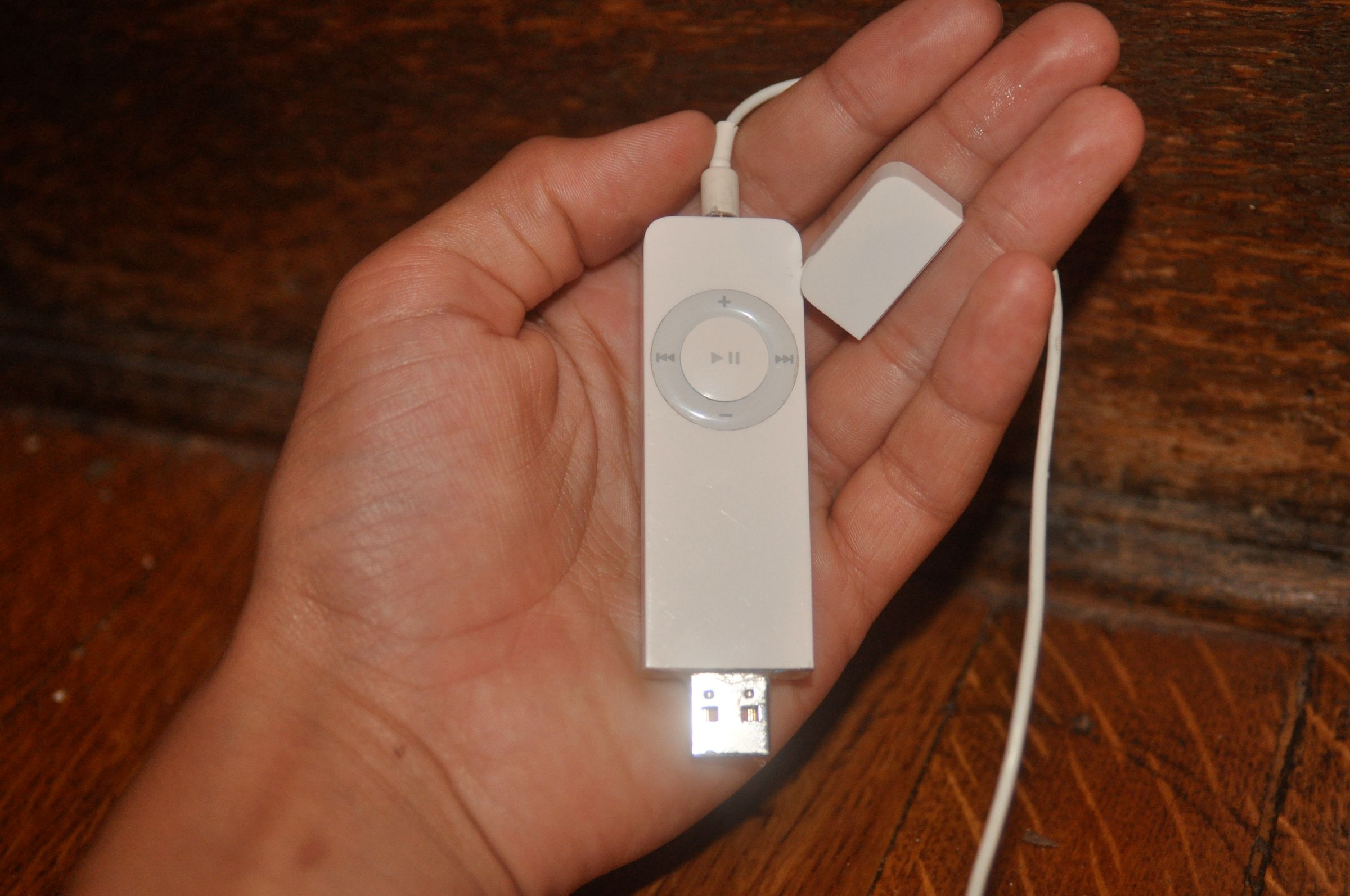 USB Flash Drive in IPod Shuffle 5 Steps Instructables