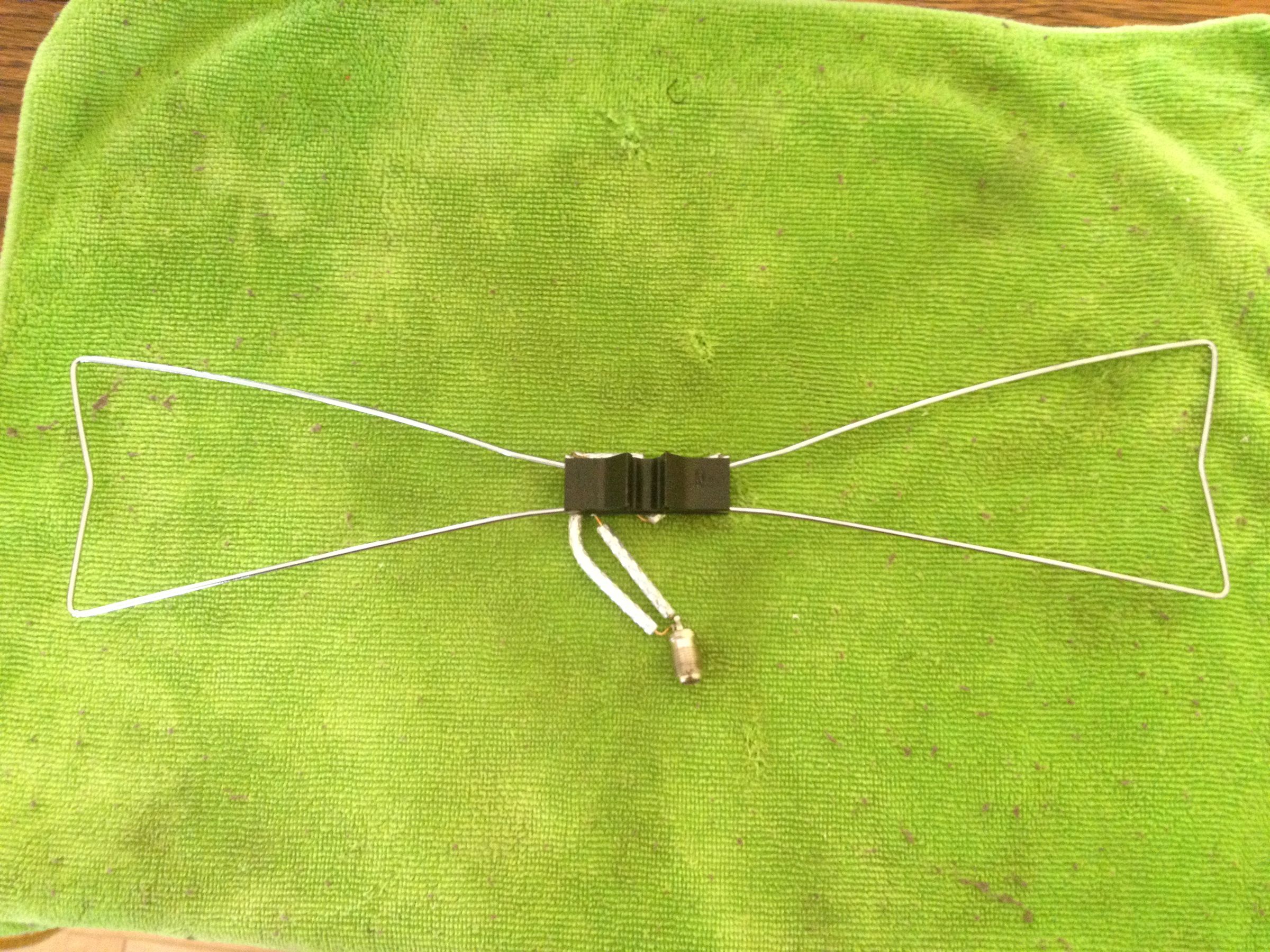 Indoor / Outdoor Bowtie Antenna 5 Steps Instructables
