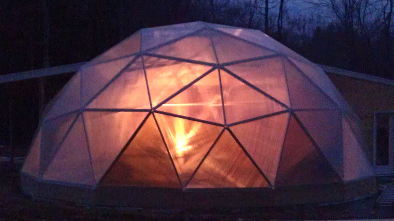 Geodesic Dome Greenhouse - Part 9 - Polycarbonate!