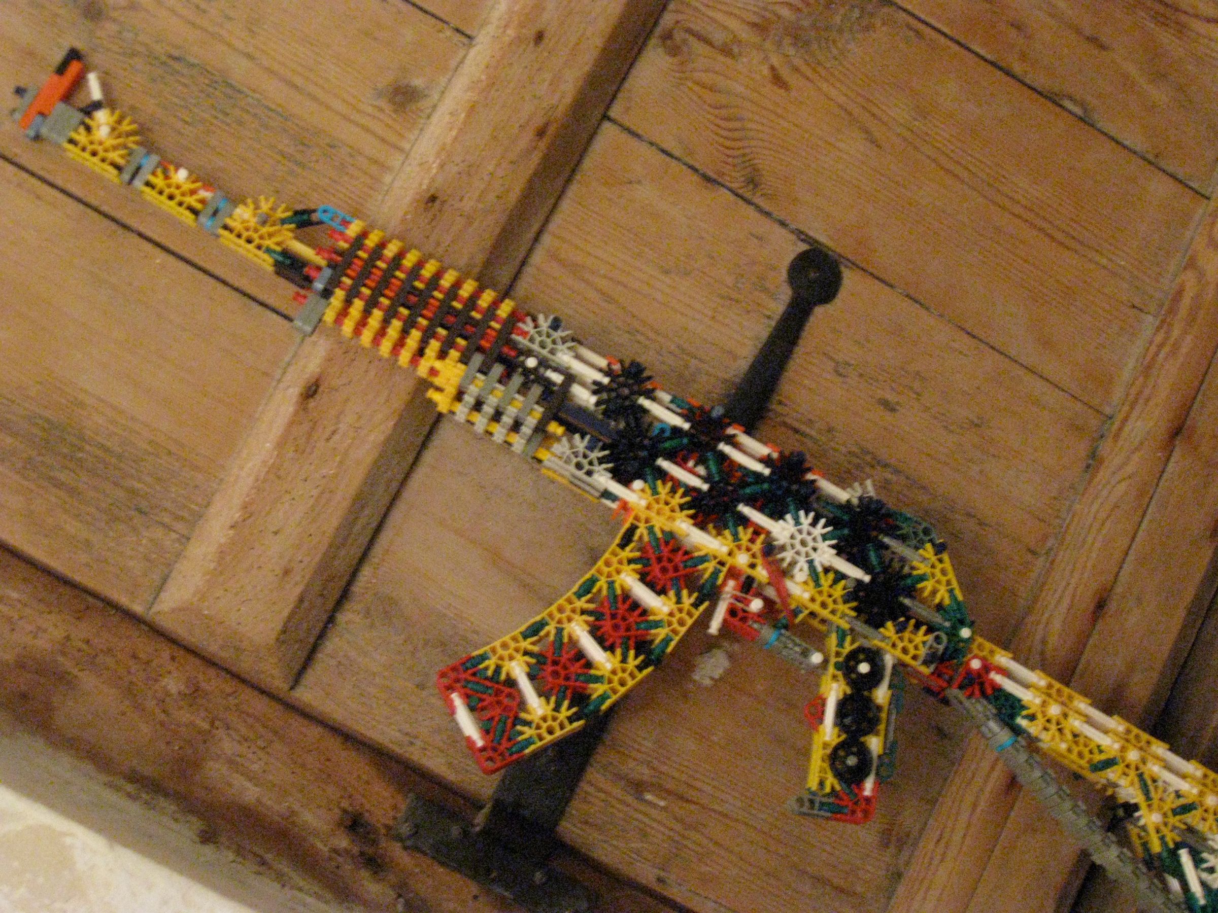 K'nex AK-47 Model - Instructables