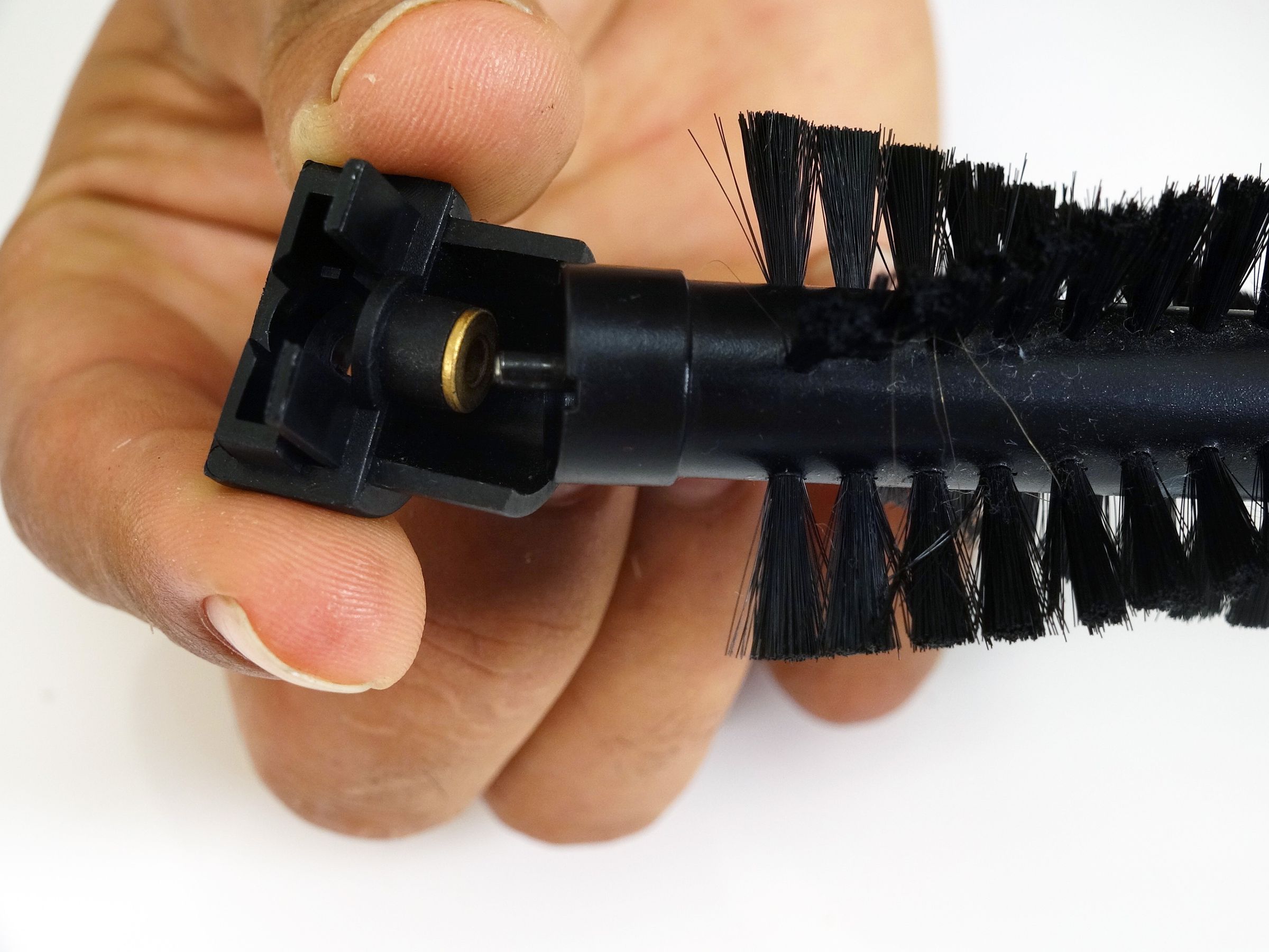 Replace the Main Brush Holder for BObsweep Standard or Pethair 7