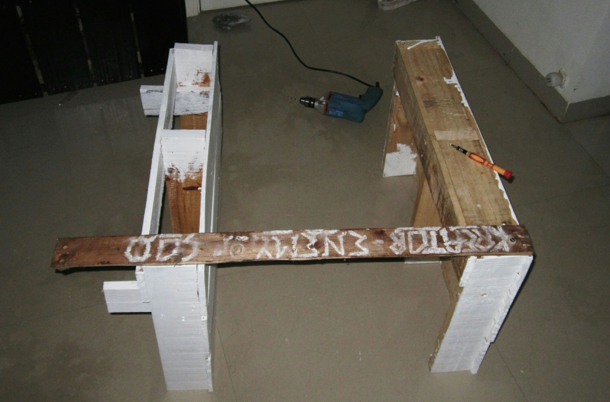 DIY Pallet Rack 3 Steps Instructables