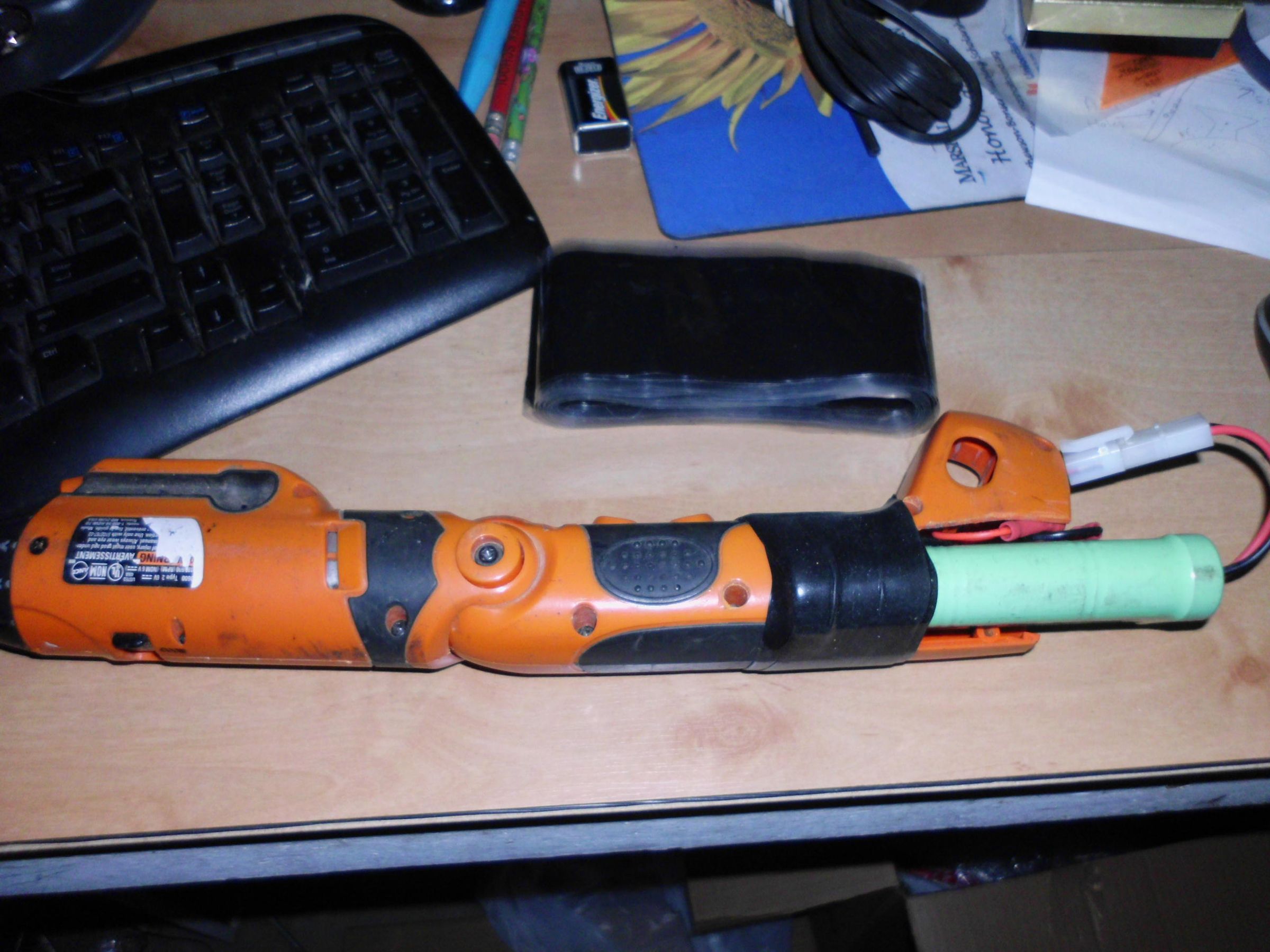 Refit Cordless Screwdriver With Dead Battery