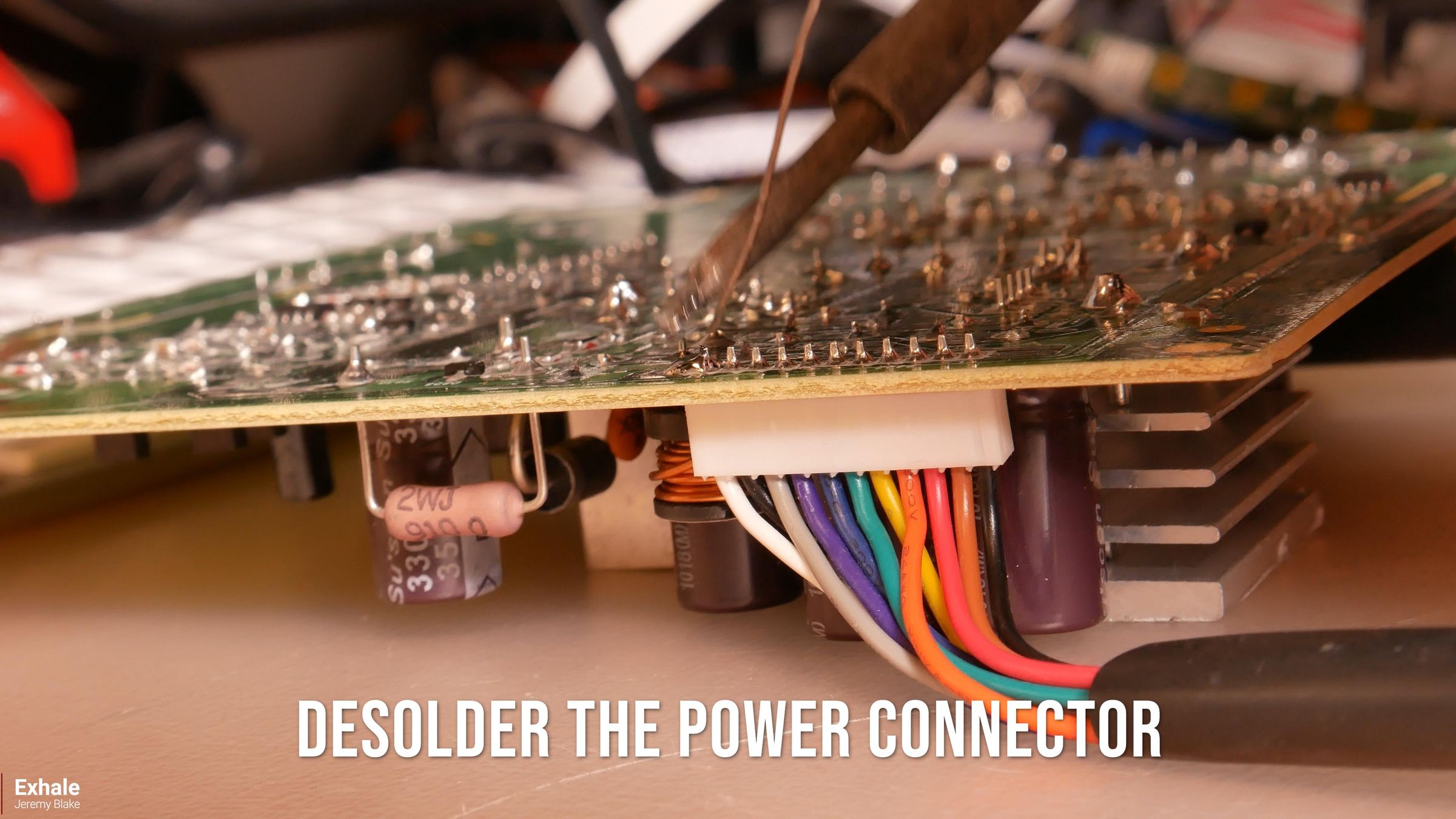 DIY Transparent Side Panel From a Recycled Monitor! : 8 Steps (with