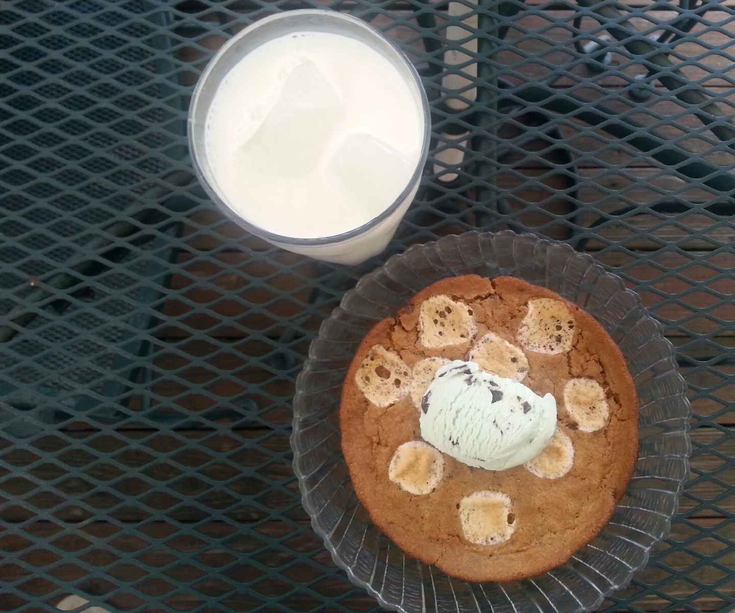 Cast Iron Chocolate Chip Cookies