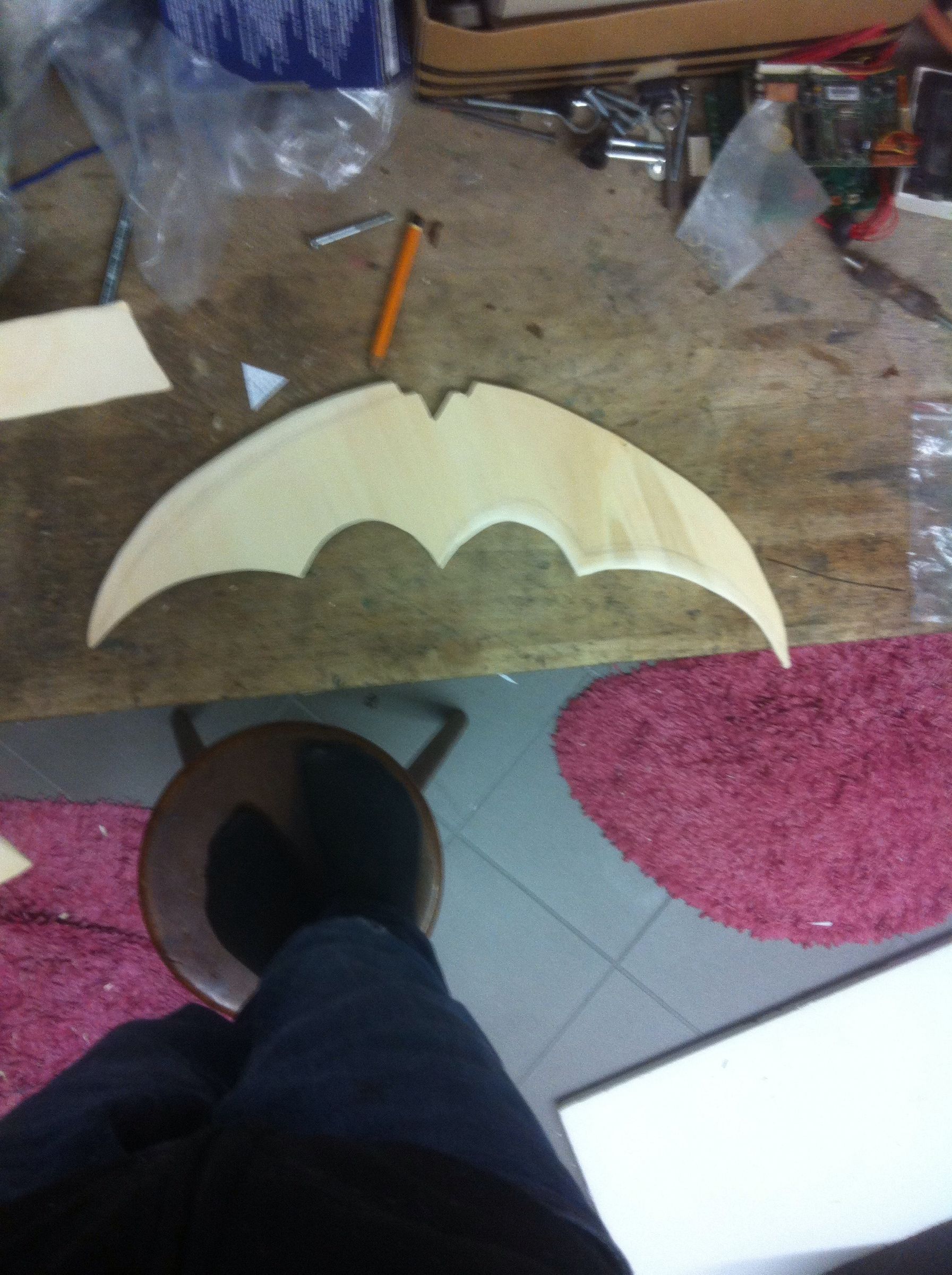 Funktionierender Batarang : 4 Steps - Instructables