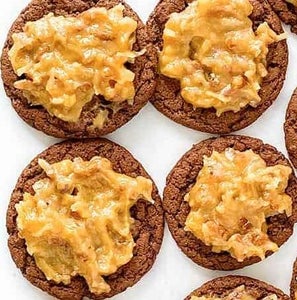 Assemble Cookie Sandwiches
