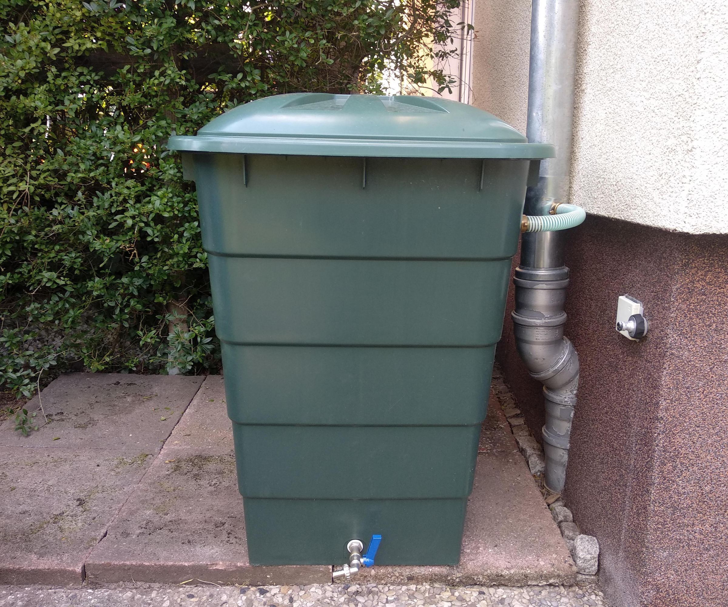 How to Set Up a Rain Barrel