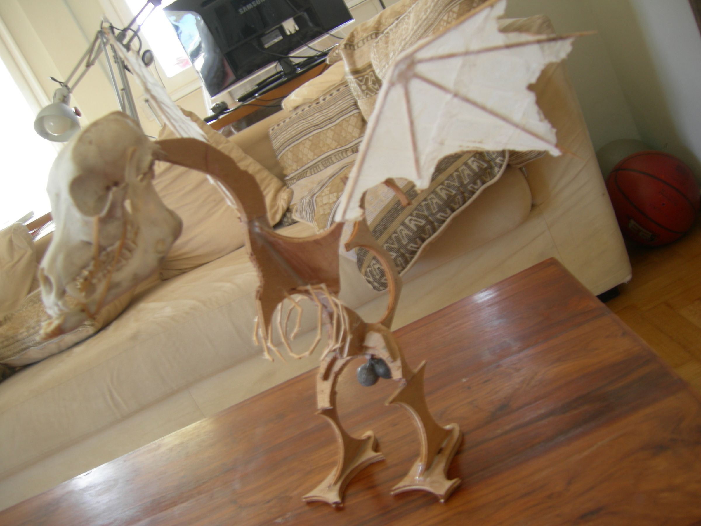 table dragon miniature(from real bone)