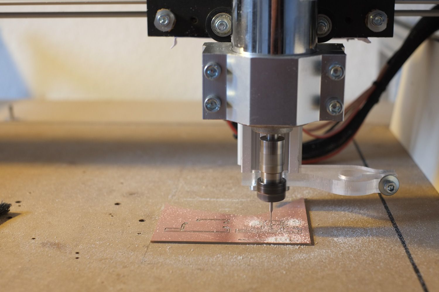 PCB Designing and Isolation Milling Using Only Free Software : 19 Steps