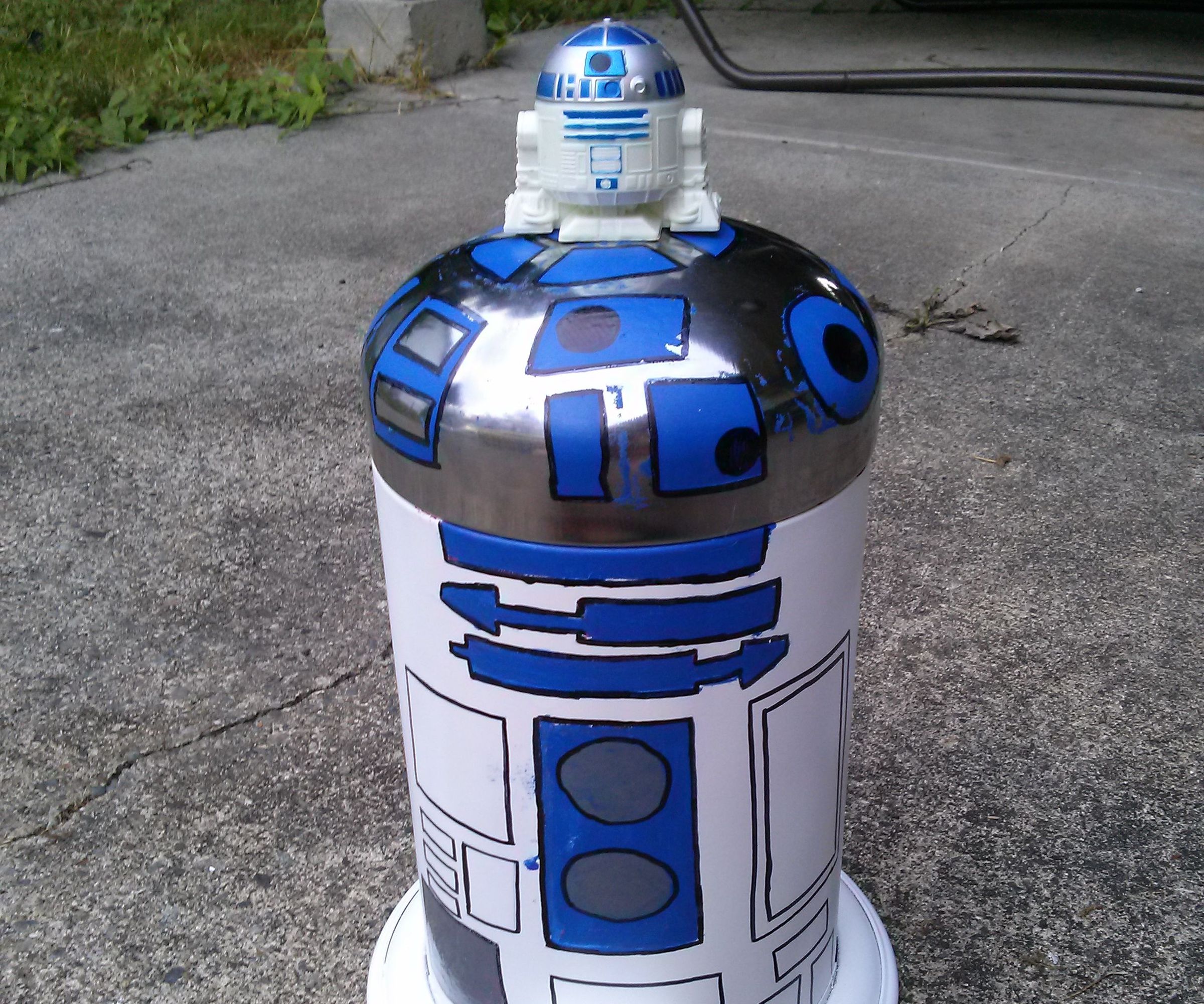 R2D2 Garbage Can