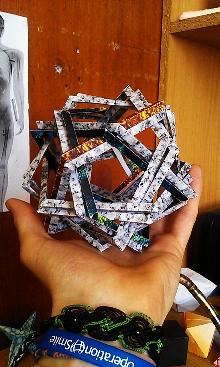 Double Makalu - Origami Scupture: 12 Woven Pentagons (no Glue)