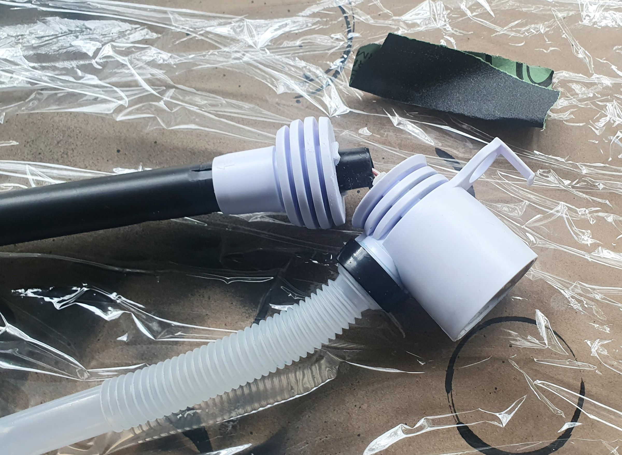 Fixing a Water Pump With Baking Soda and Super Glue 3 Steps (with