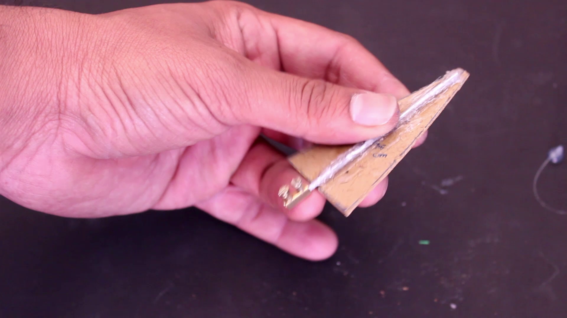 Make Rotating Christmas Tree Light Using LED's and Toy Motor 7 Steps