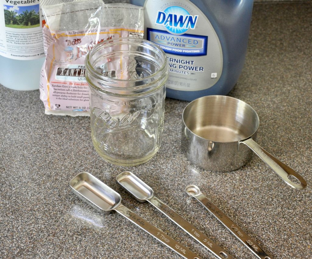 Homemade Bubble Solution : 5 Steps (with Pictures) - Instructables Homemade Bubble Solution : 5 Steps (with Pictures) - Instructables