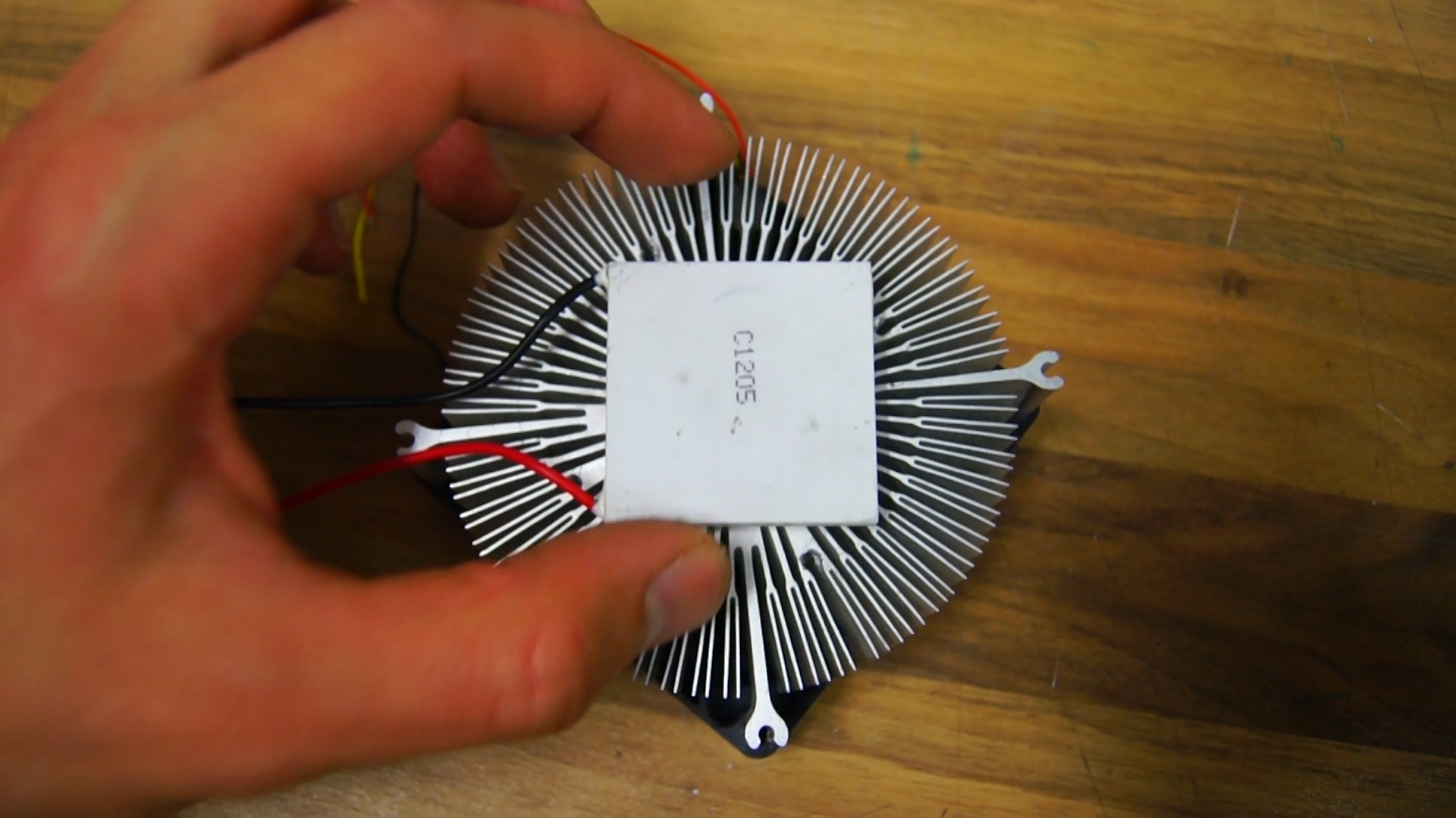 How to Make a Dehumidifier (Thermoelectric Cooling) 5 Steps (with