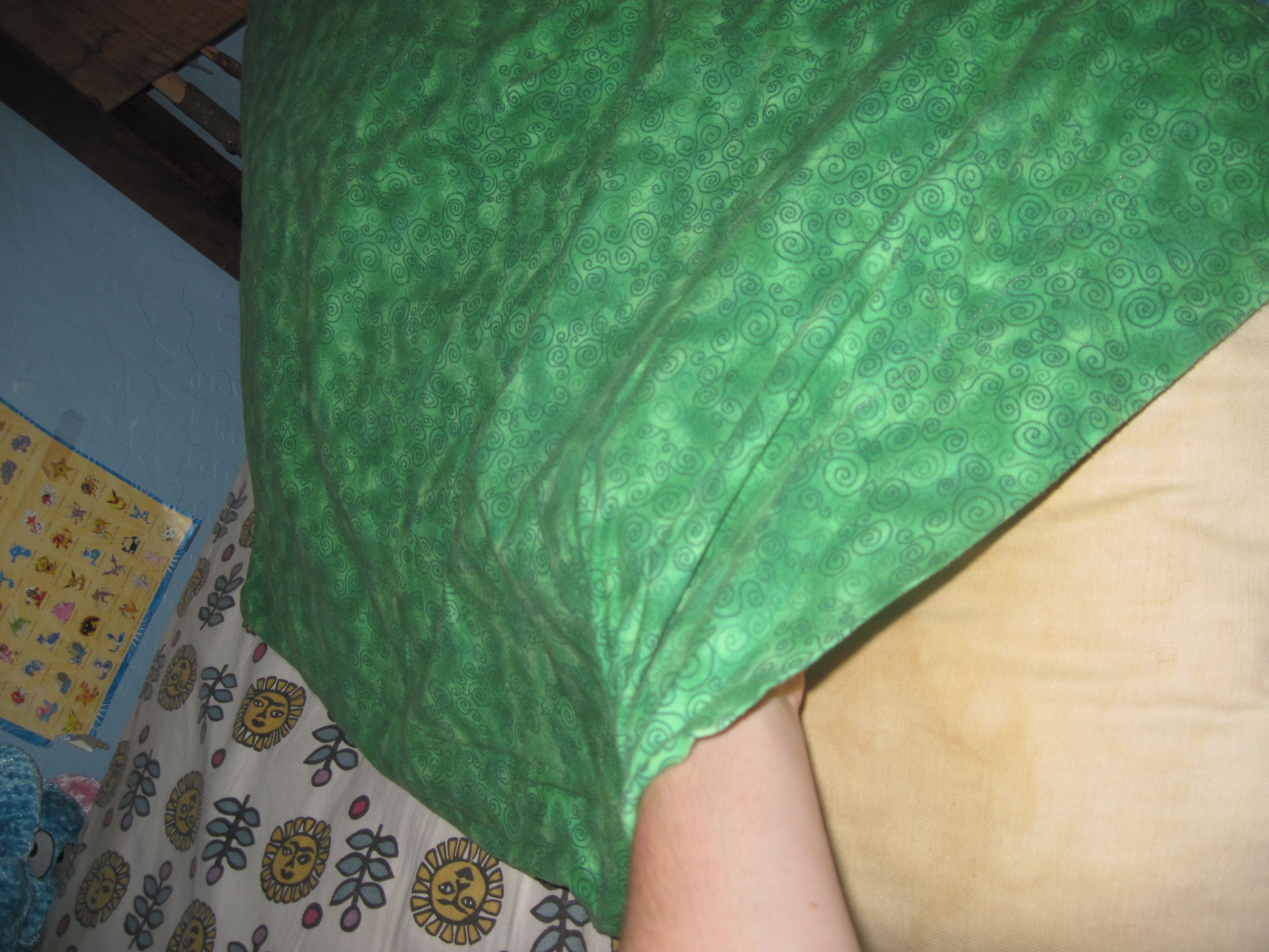 Simple "Wet the Bed" Prank 3 Steps Instructables