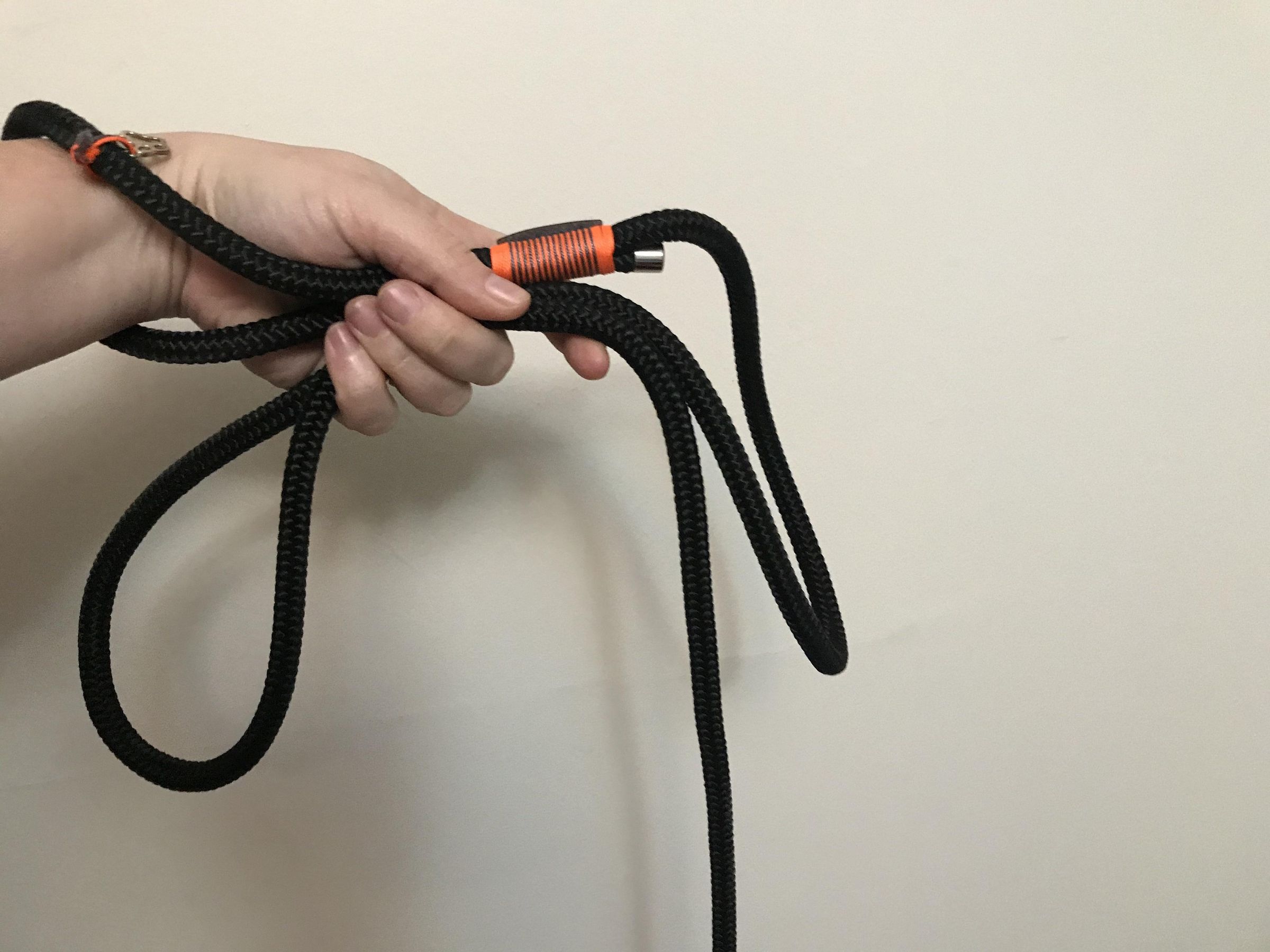 Quickly Shorten a Dog Leash 4 Steps Instructables