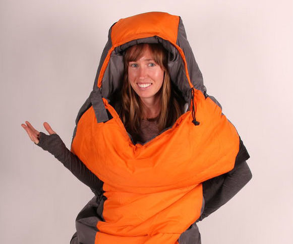 The Sleepwalker: a Mobile Sleeping Bag Experience