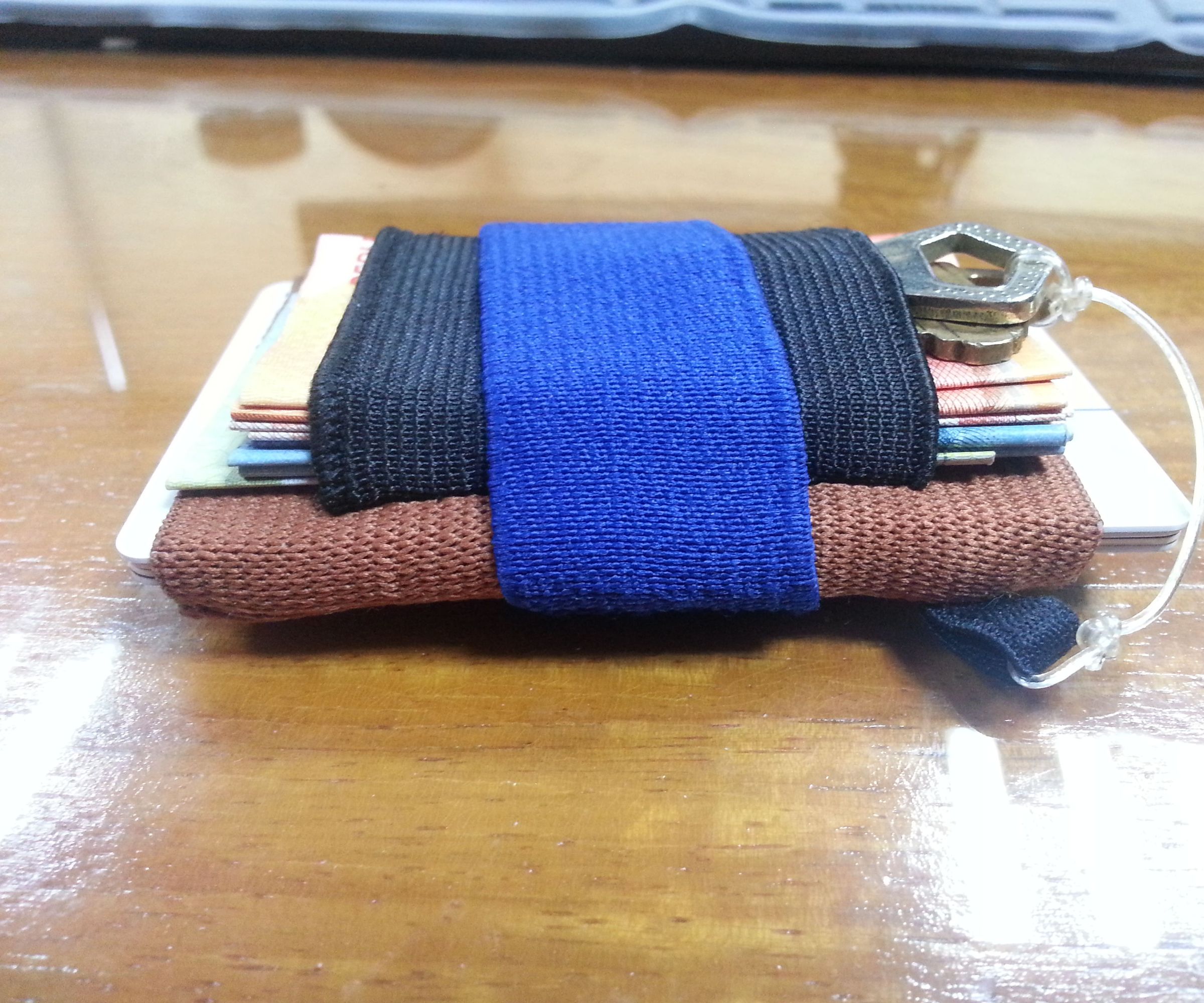 Slim Minimalist Wallet by Cindy