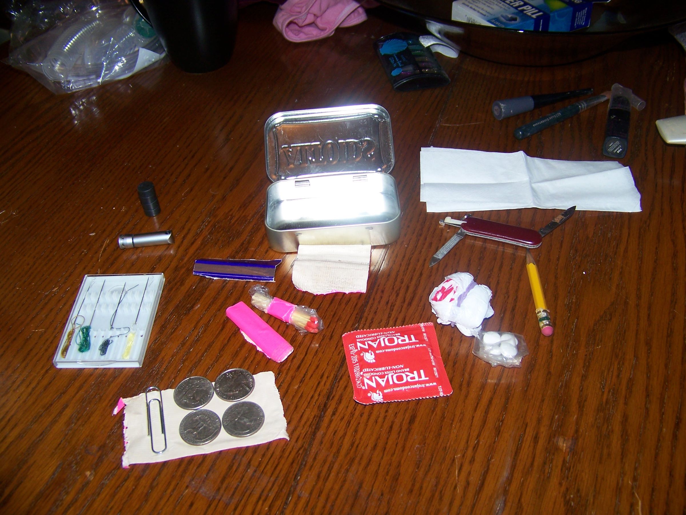 The EVERYDAY Altoids Survival Kit.