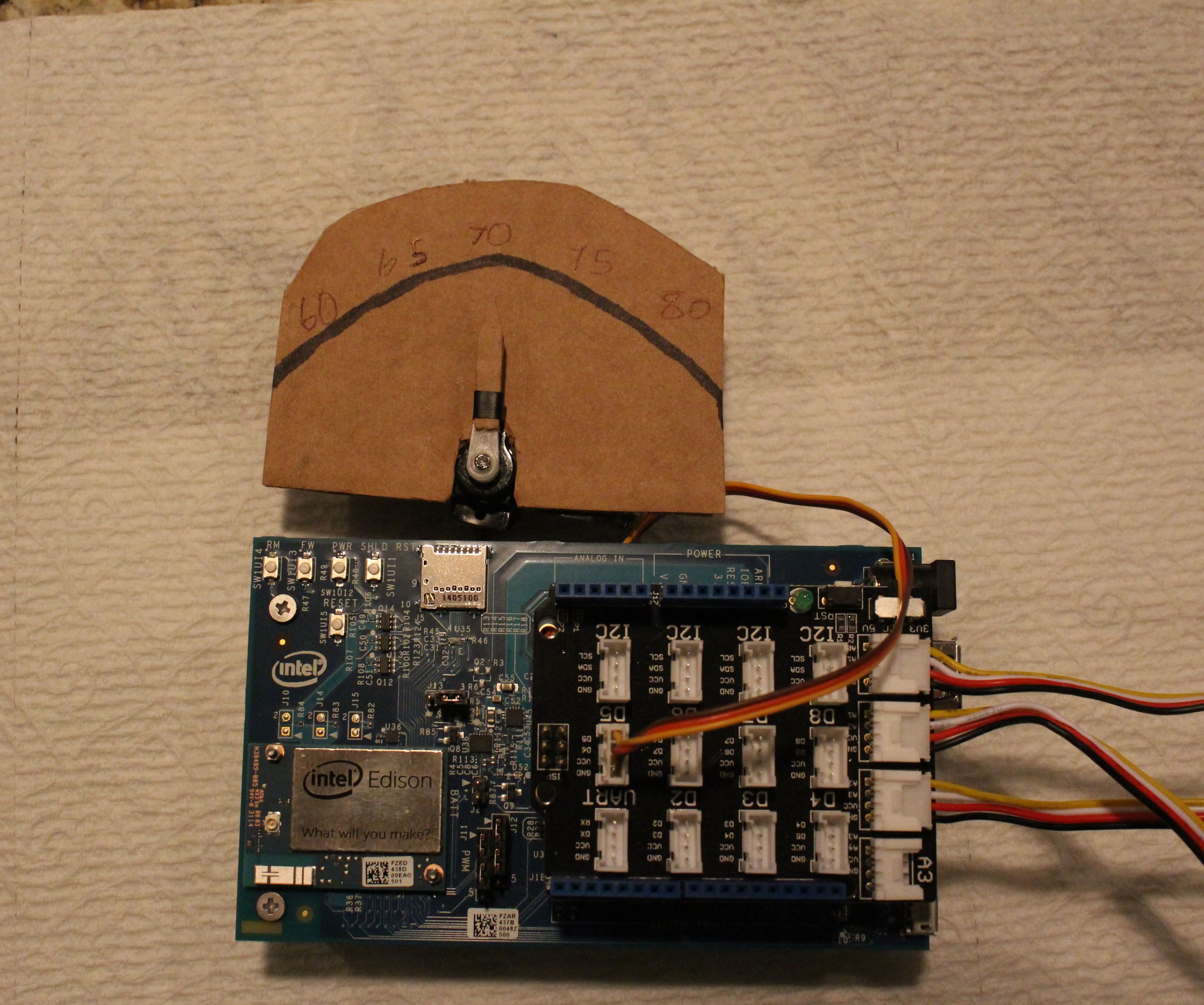 Analog-Style Temperature Meter and DataLogger With Intel Edison