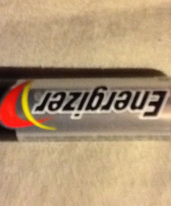  E A S Y  battery test (alcaline AAA , AA , C , D? )